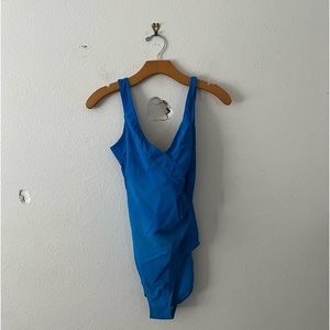 Le Cove Onesie Size 12